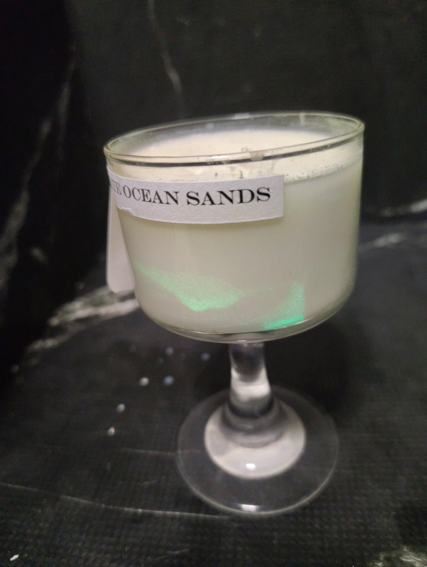 White Ocean Sands Glow in the Dark Candle